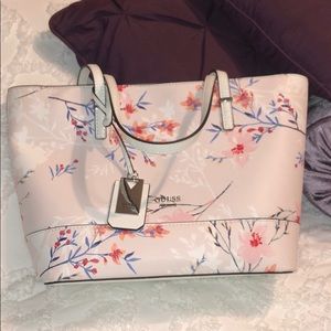 Guess Purse Floral Print